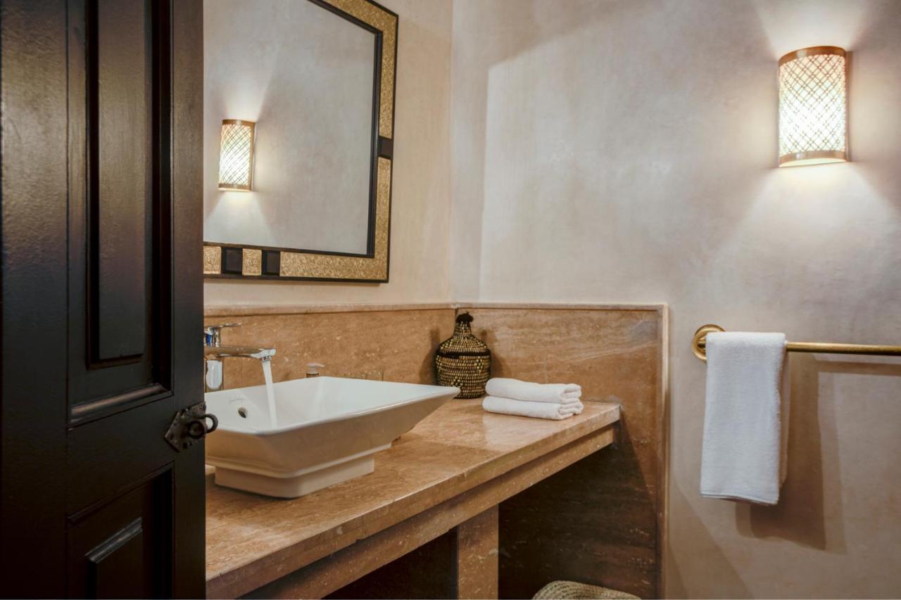 Hotel Oasis ดาคห์ลา ภายนอก รูปภาพ